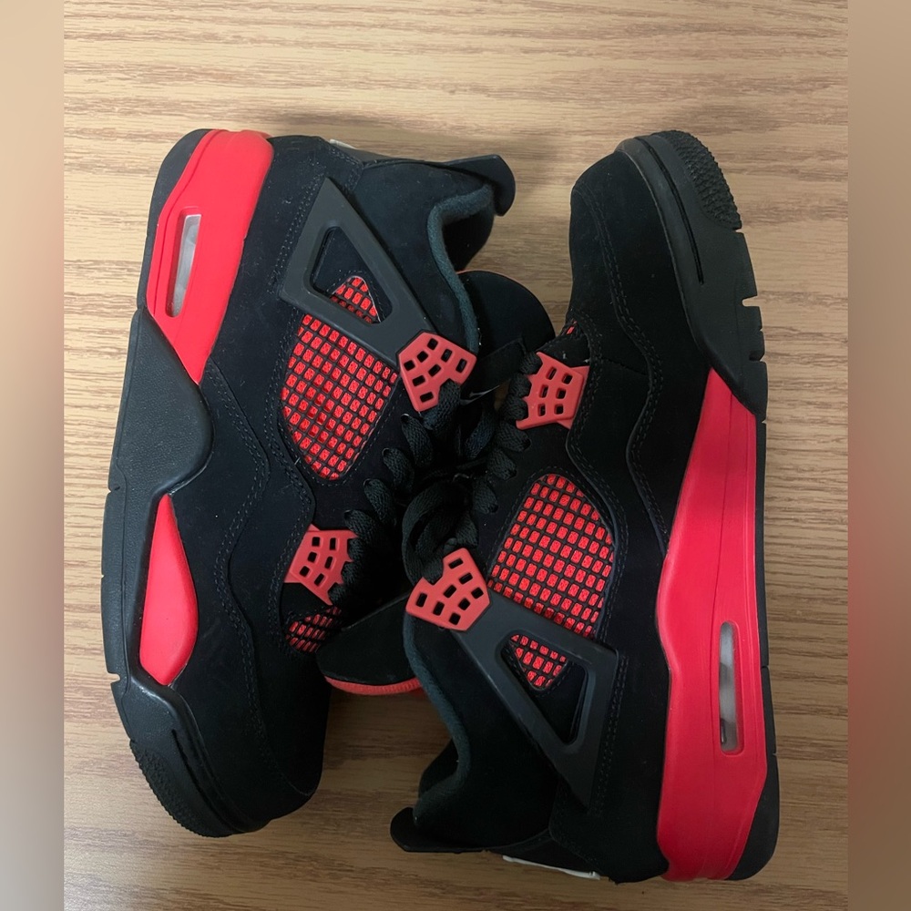 Jordan 4